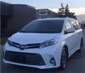 国产塞纳方便停车嘛视频,国产神车停车便捷解析