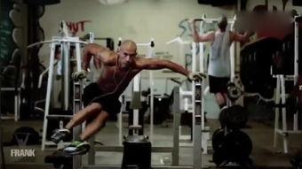 国产徒手健身大神视频,打造完美身材！