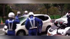 国产警车出警酷炫视频,酷炫画面震撼来袭！