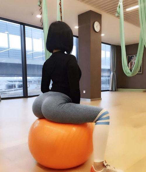 国产丝袜19岁在线视频