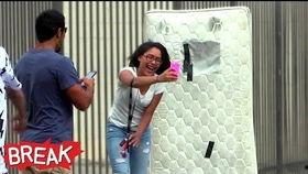 整人视频恶作剧国产  第2张